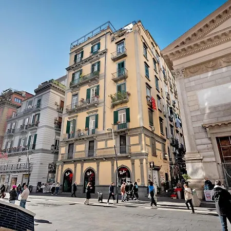 Casa Da Enza A Toledo * Neapel